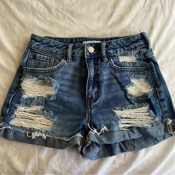 PacSun Pants - PacSun Ripped Mom Jean Short